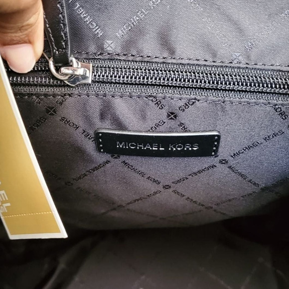 Michael Kors Chain Backpack And Wallet Set - Picture 7 of 10